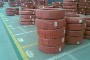 低价销售液压油管/高压软管 内径22/25/32/38/45钢丝编织缠绕胶管 