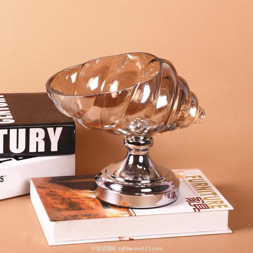 客厅茶几摆设水晶海螺玻璃器皿