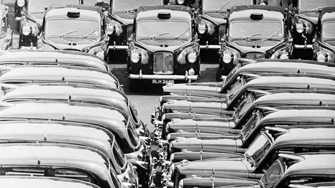 自动驾驶汽车如何处理“道德路障”?